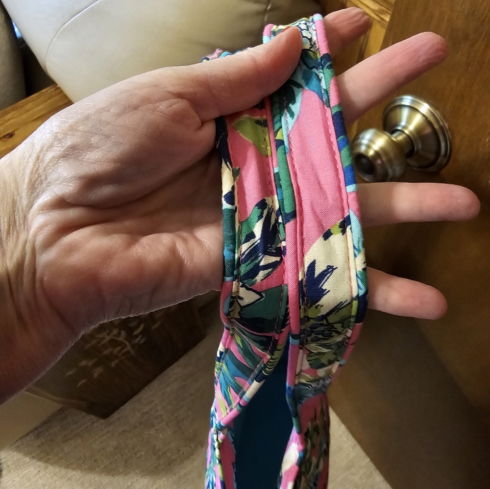 Vera Bradley Tropical Paradise Large Tote - Picture 5 of 14